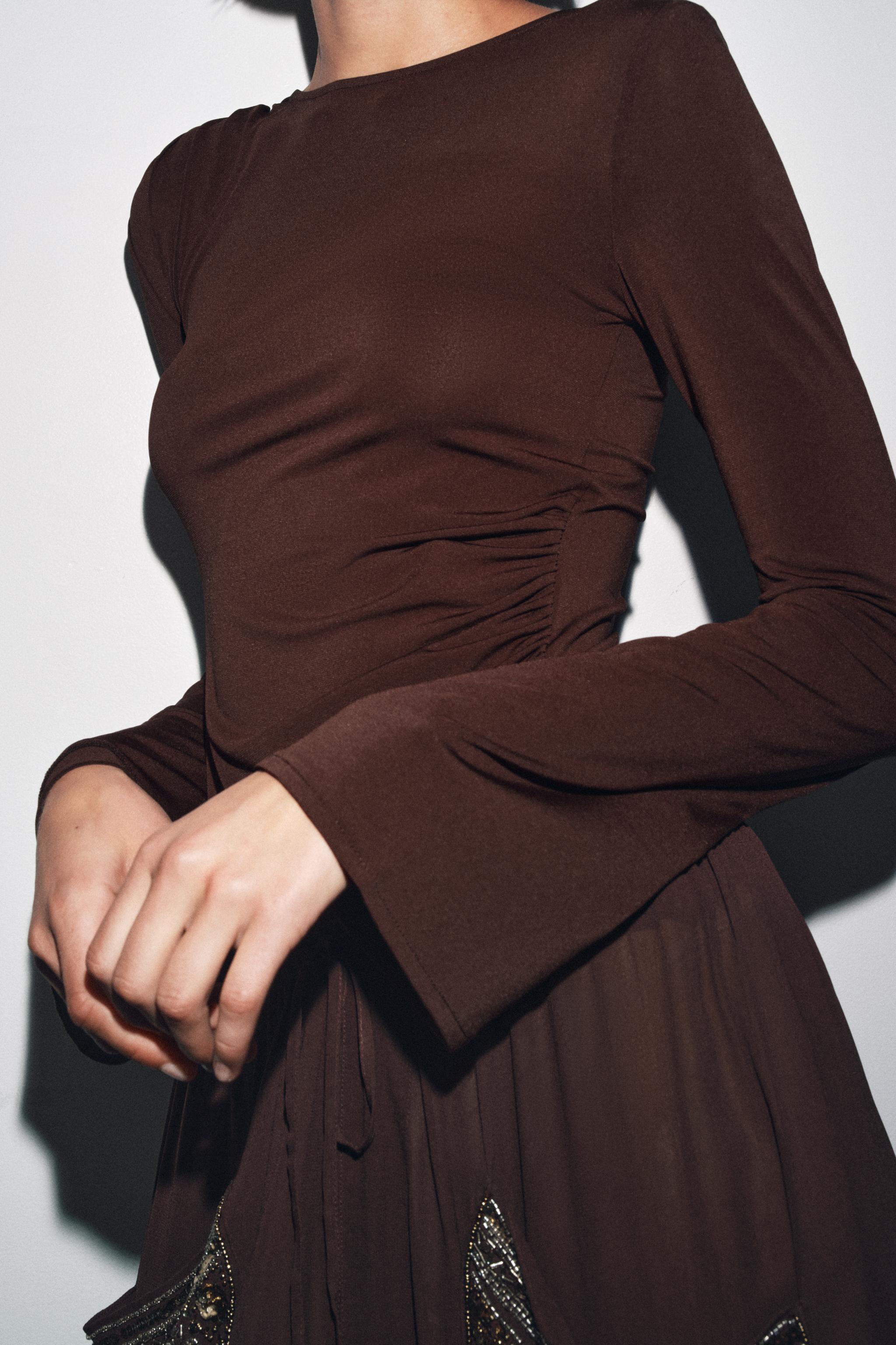 LONG SLEEVE RUCHED T-SHIRT